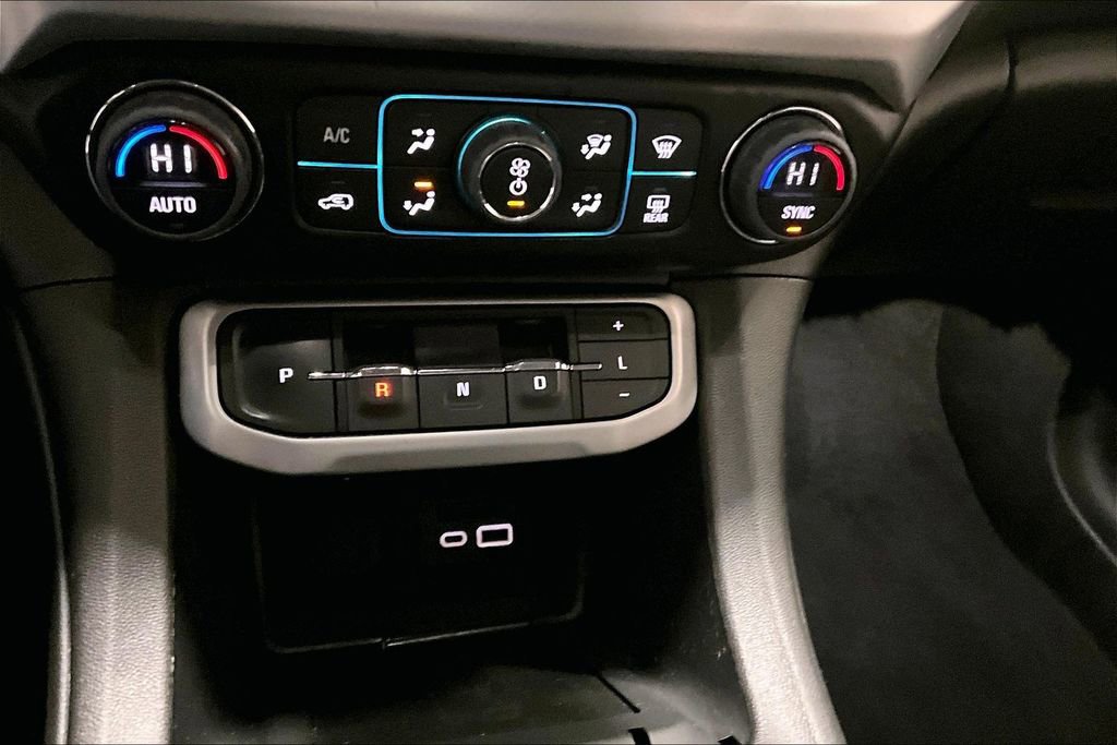 Used 2023 GMC Acadia SLT image 15