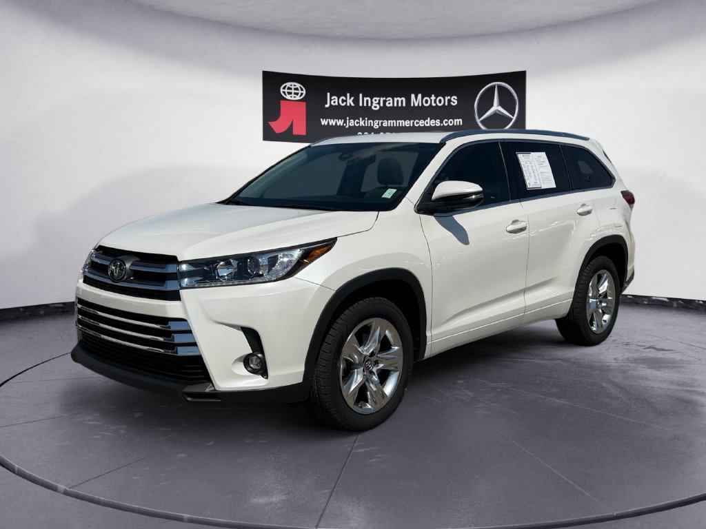 Used 2019 Toyota Highlander Limited FWD 360° Tour