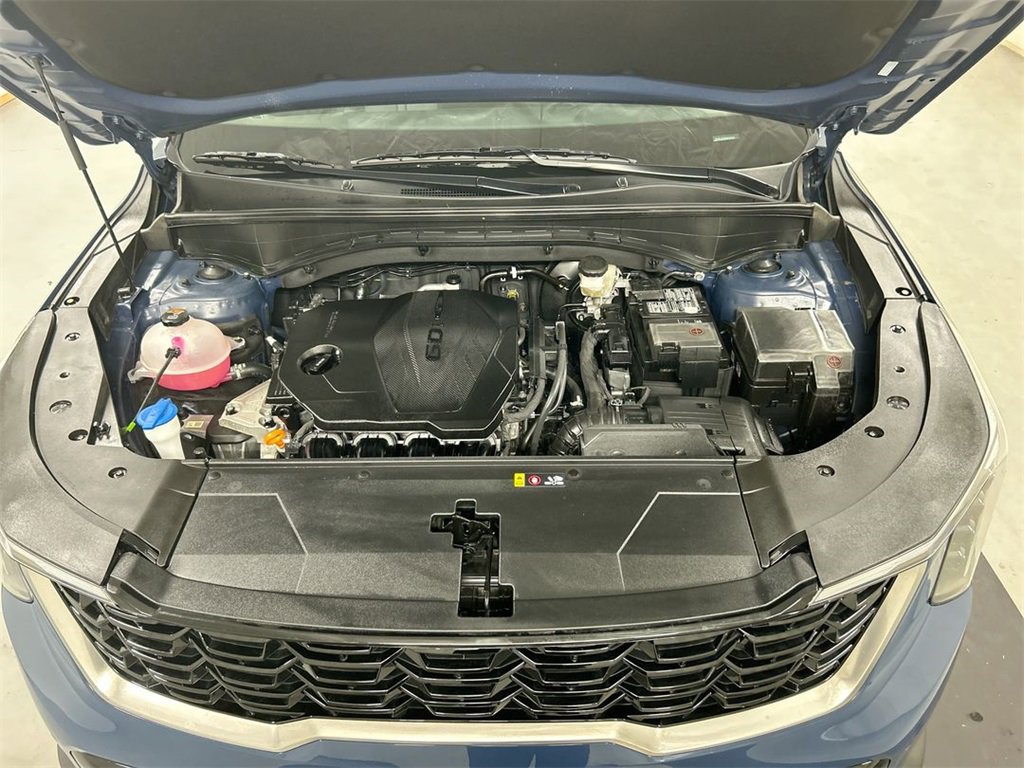 Certified 2025 Kia Sorento S image 25