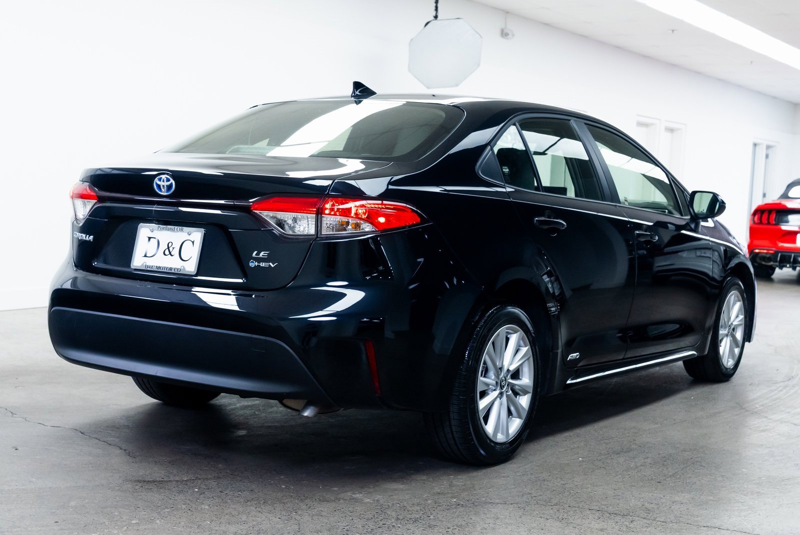 Used 2025 Toyota Corolla LE image 6