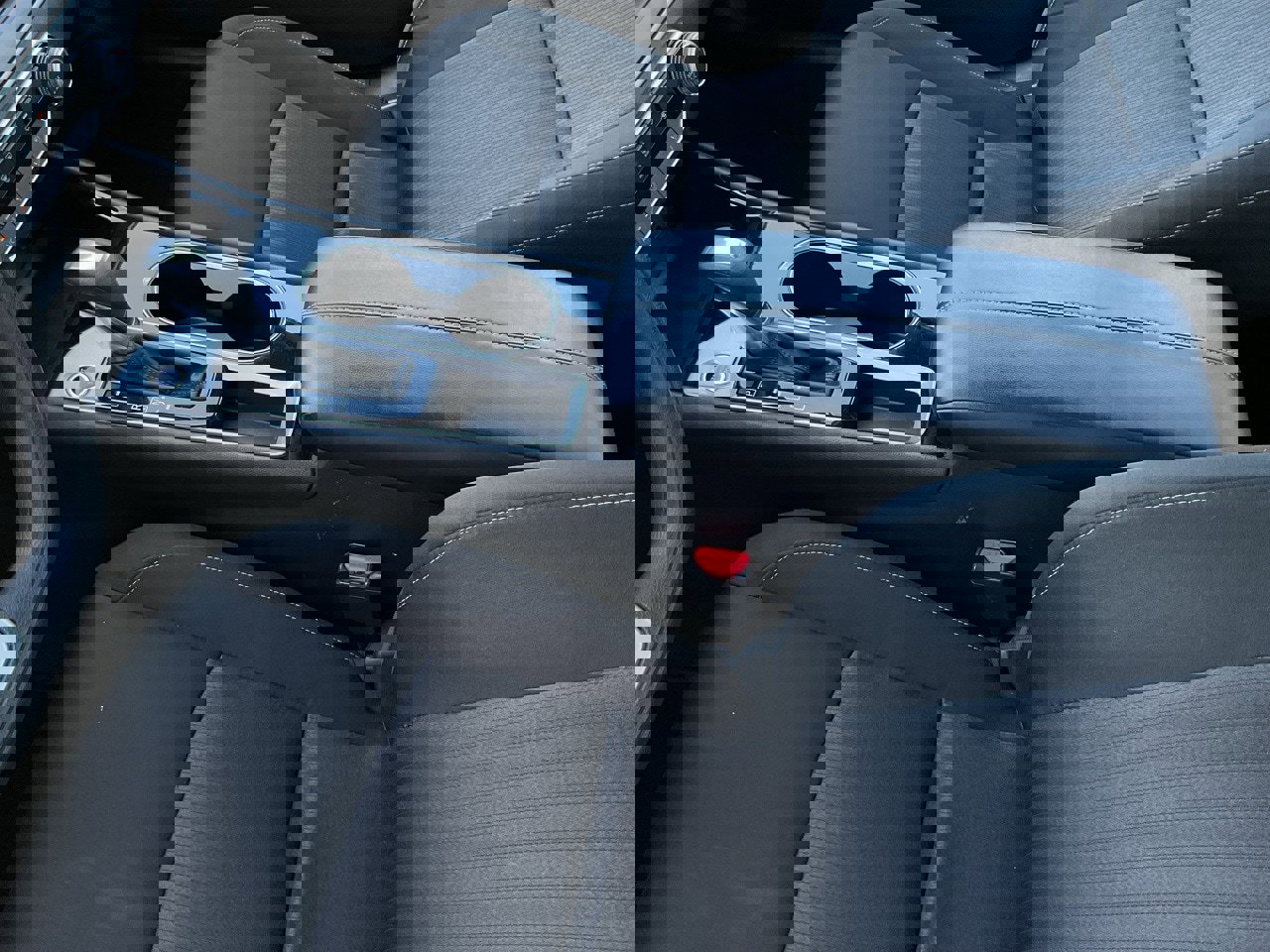 Used 2024 Nissan Altima 2.5 SV image 34