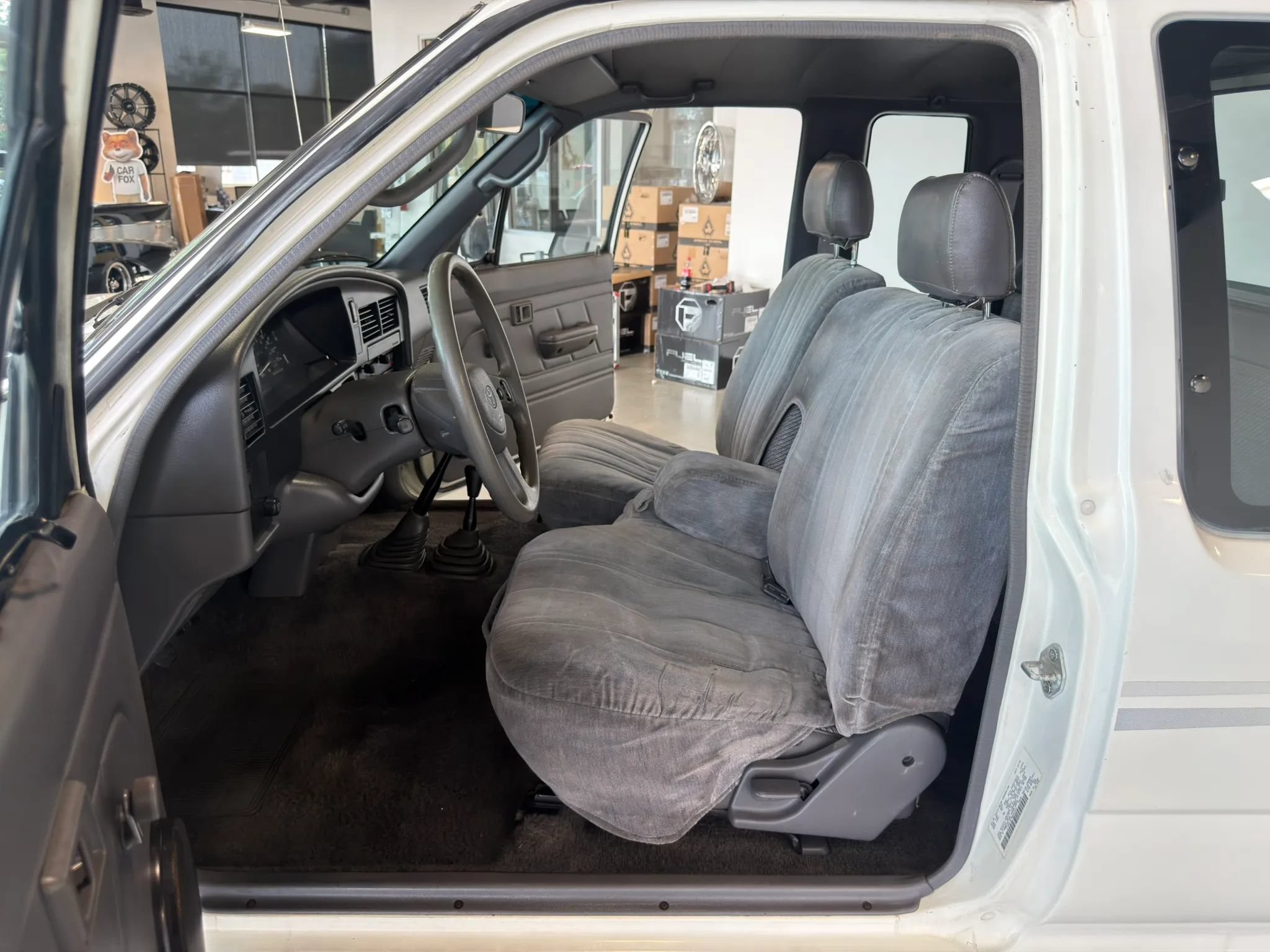 Used 1992 Toyota Pickup Deluxe AWD/4WD image 15