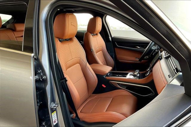 New 2025 Jaguar F-PACE R-Dynamic S AWD/4WD image 7
