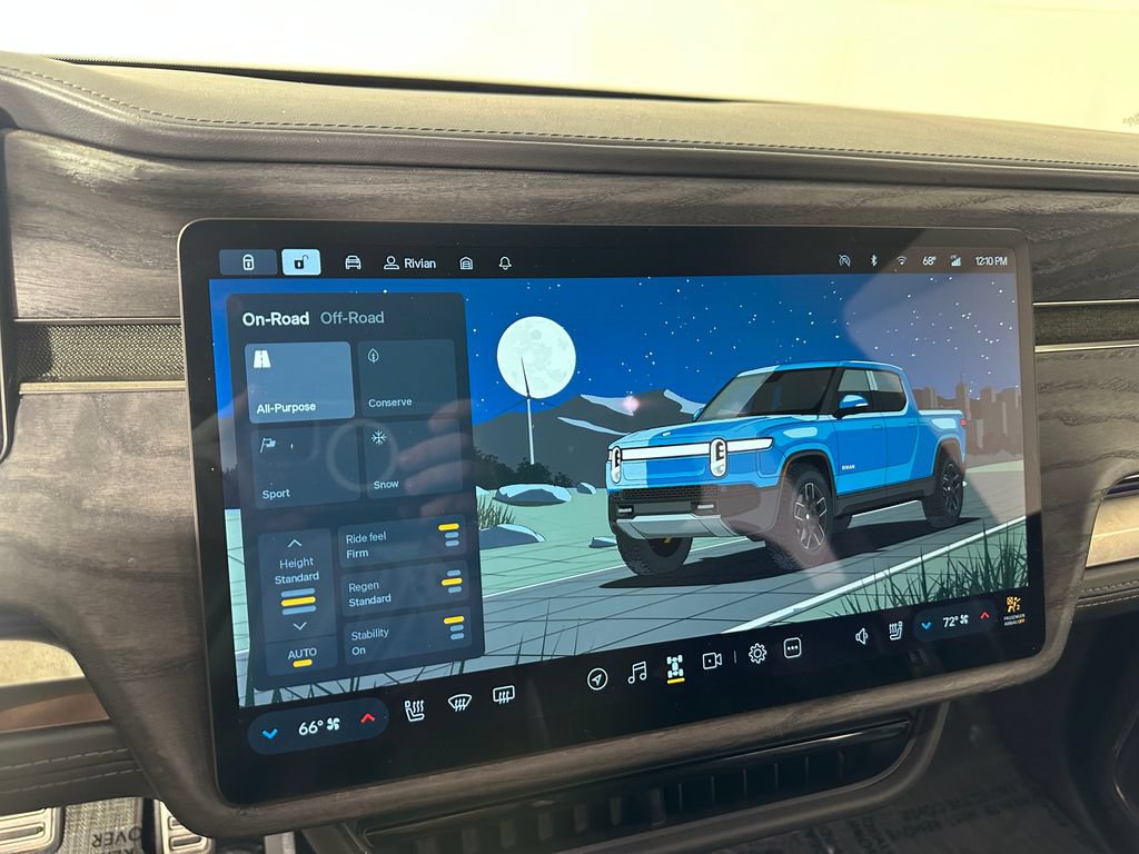 Used 2022 Rivian R1T Adventure AWD/4WD image 31
