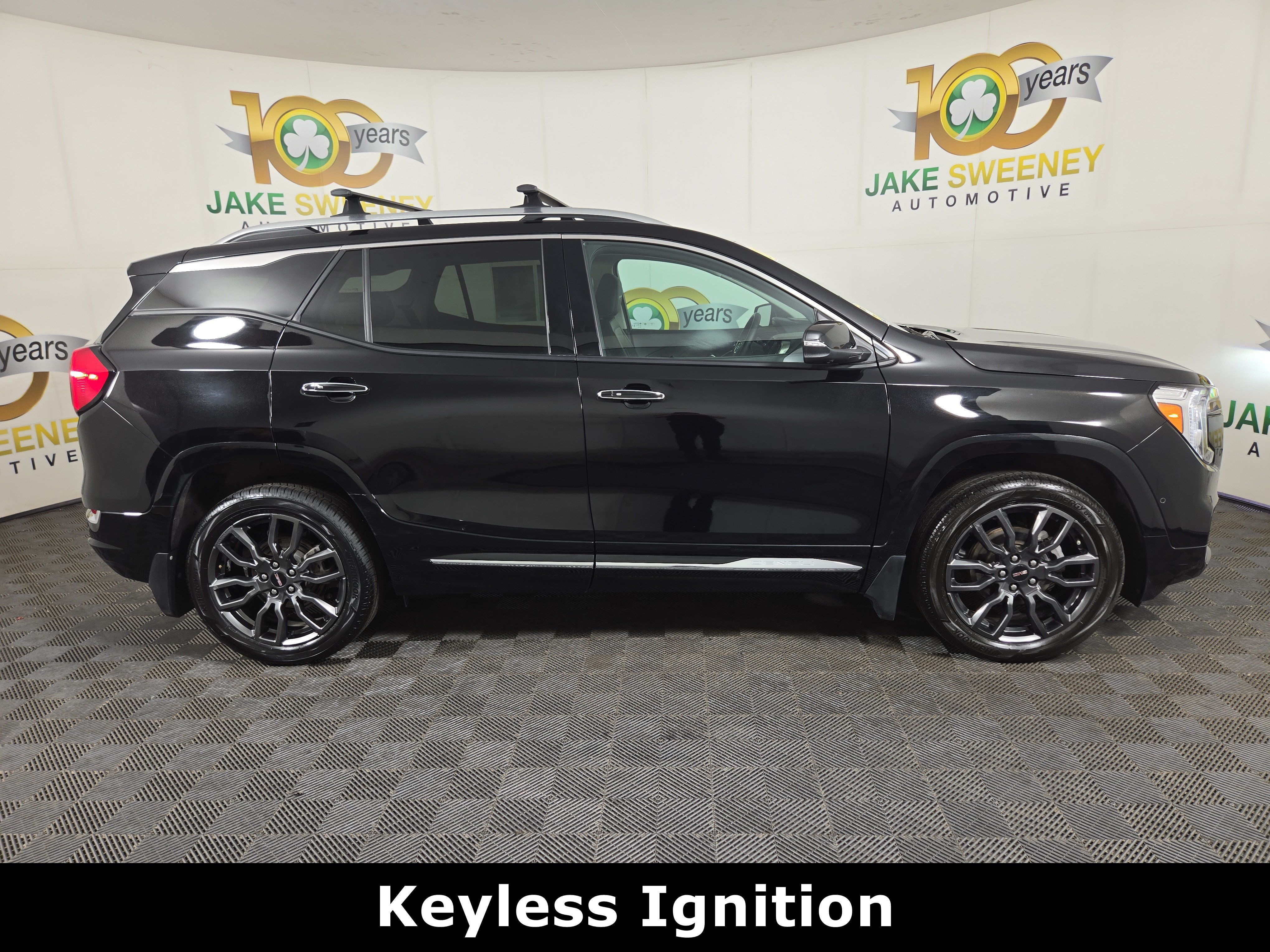 Certified 2024 GMC Terrain Denali w/ Black Diamond Edition AWD/4WD image 10