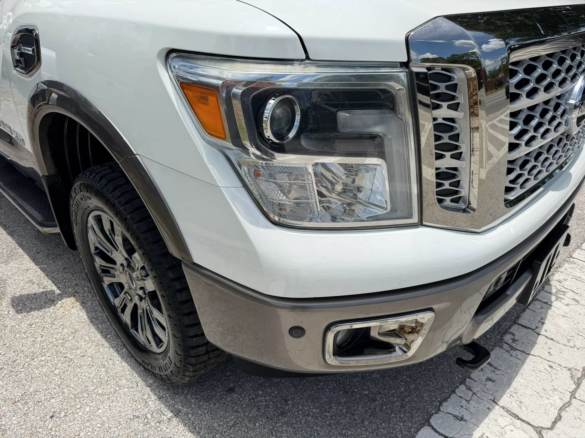 Used 2017 Nissan Titan Platinum Reserve AWD/4WD image 41