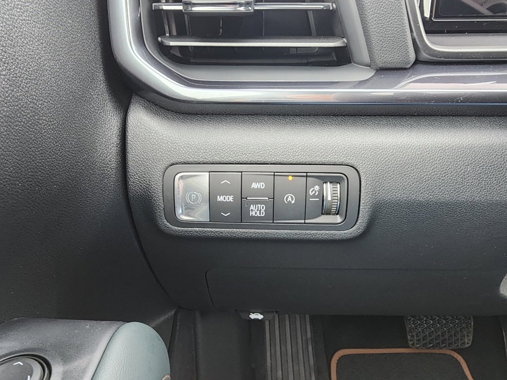 New 2026 GMC Terrain AT4 w/ Convenience Package III image 18