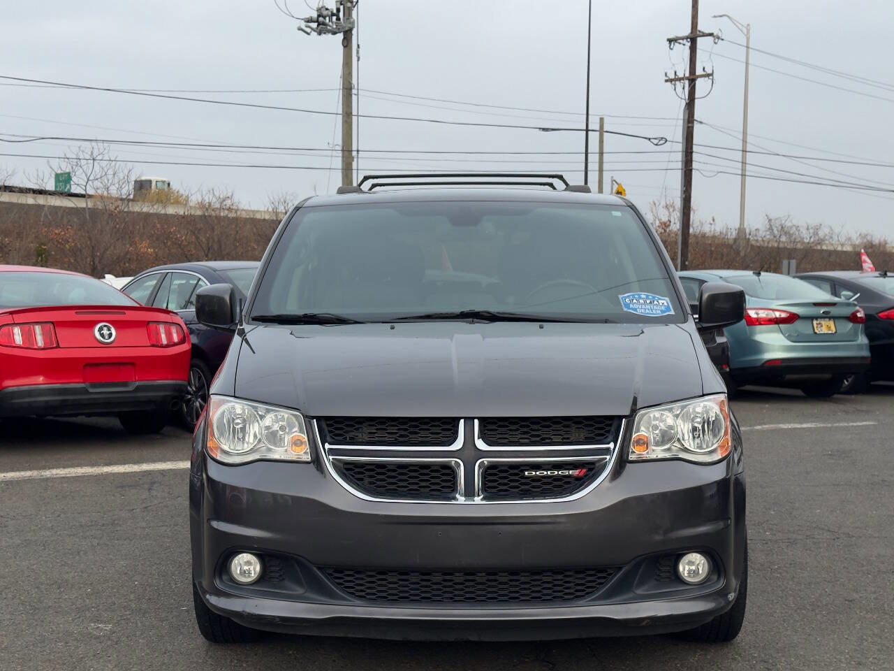 Used 2018 Dodge Grand Caravan SXT image 9