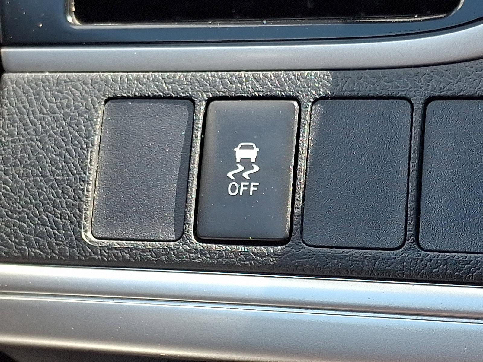 Used 2014 Toyota Camry SE FWD image 23