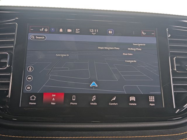 Certified 2023 Dodge Durango R/T w/ Hemi Orange Plus Package image 13