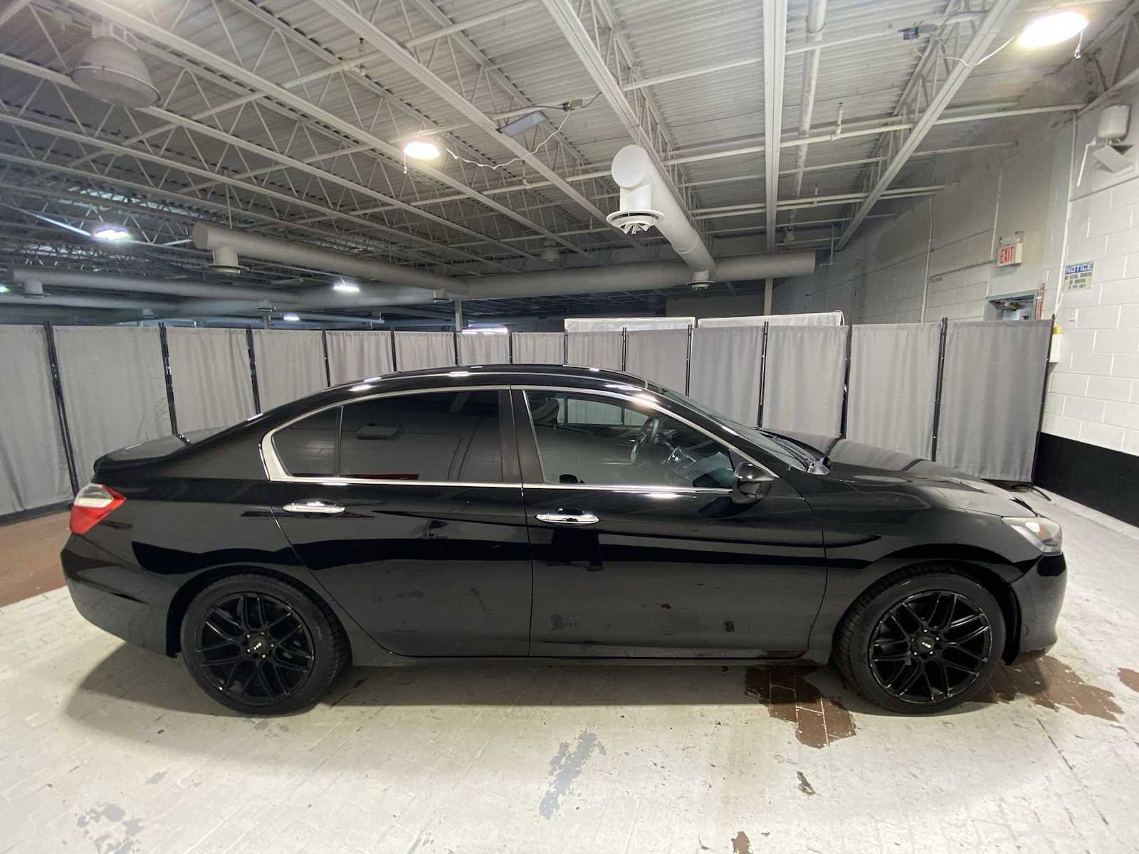 Used 2014 Honda Accord Sport image 27