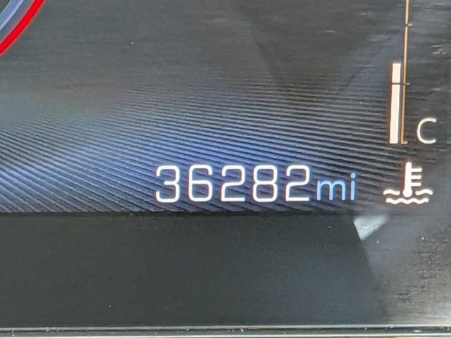 Used 2025 Chevrolet Trax LT FWD image 25