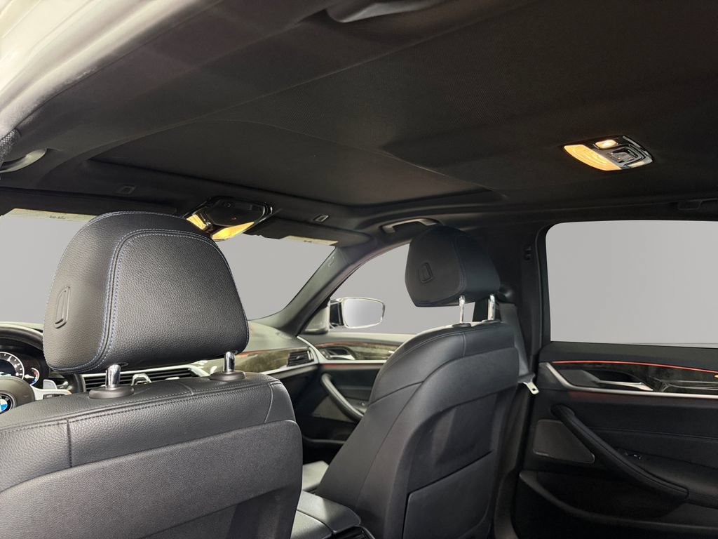Used 2019 BMW 530i w/ M Sport Package RWD image 24
