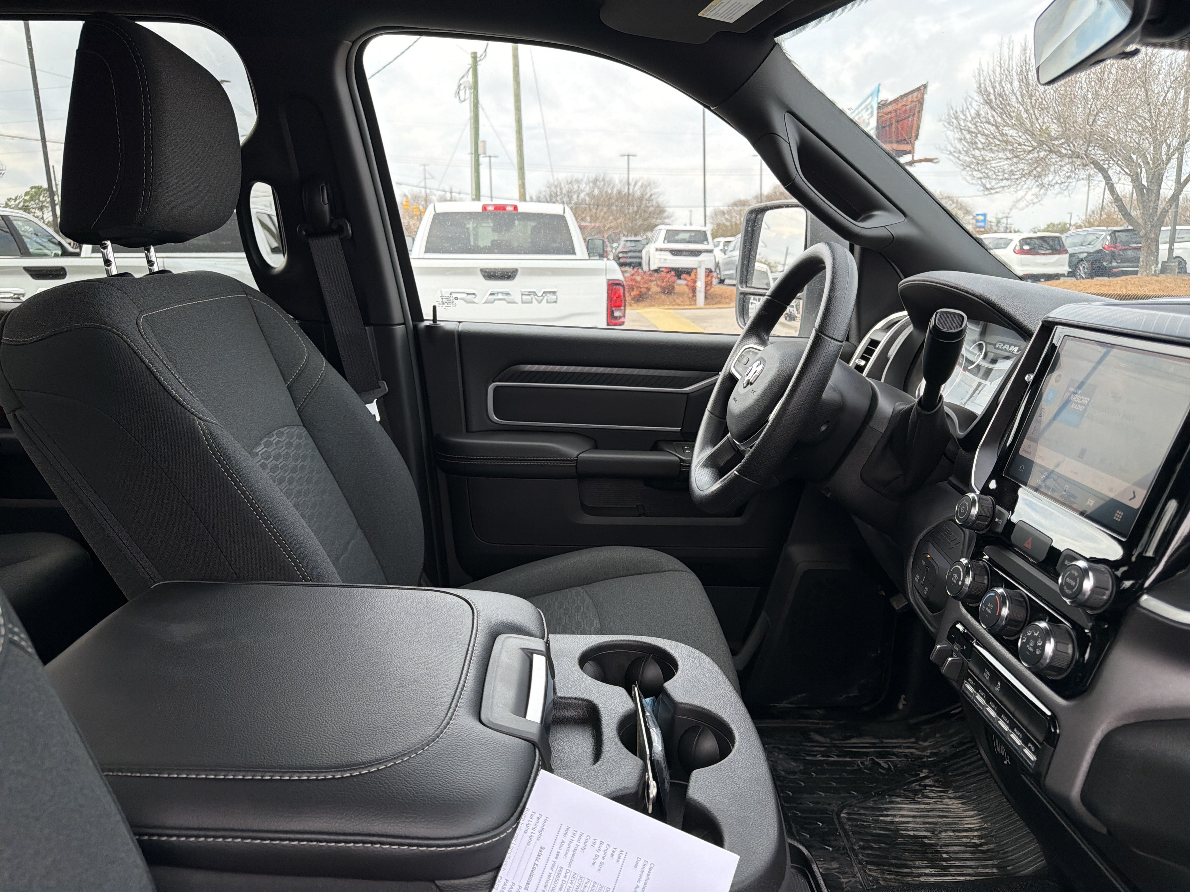 Used 2025 RAM 3500 Big Horn AWD/4WD image 20