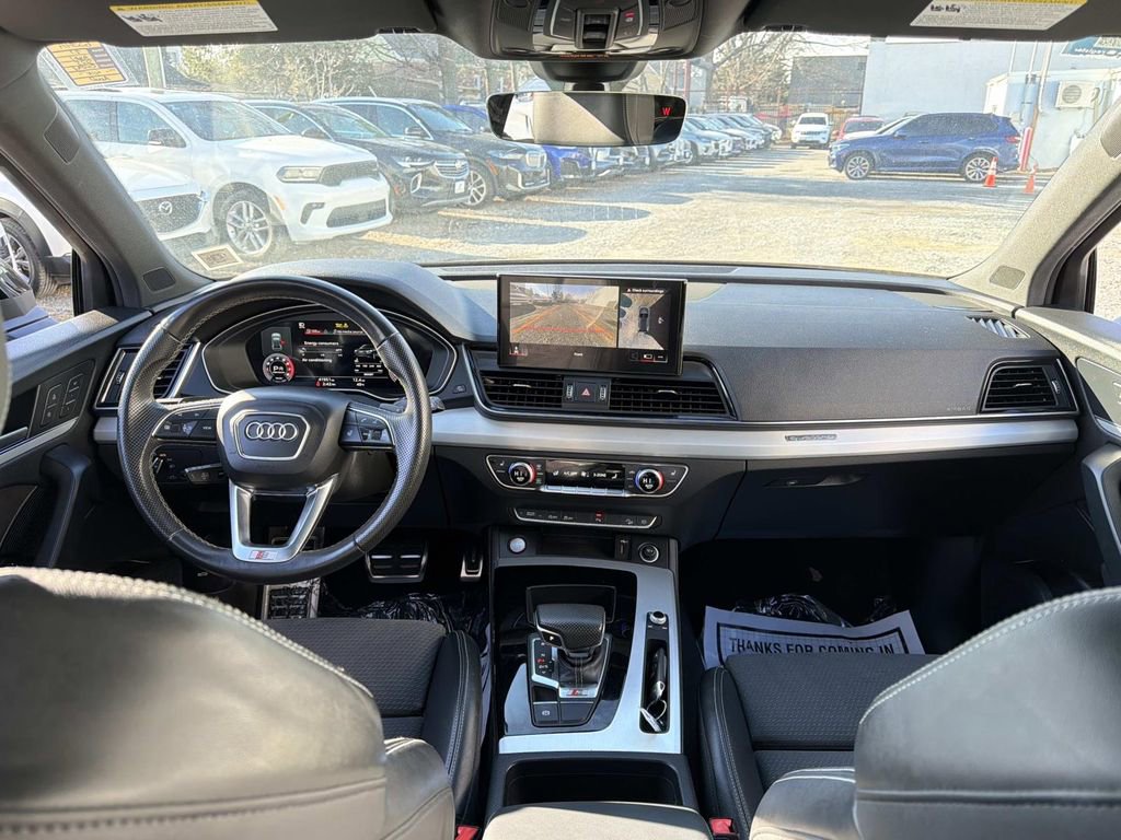 Used 2021 Audi SQ5 Premium Plus w/ Premium Plus Package image 20