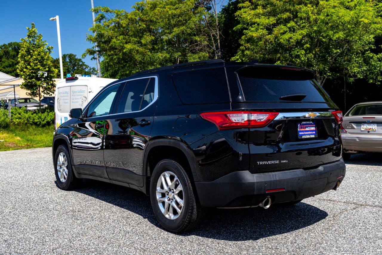 Used 2021 Chevrolet Traverse LT AWD/4WD image 4