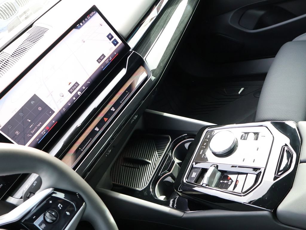 Certified 2025 BMW i5 xDrive40 w/ Premium Package image 23