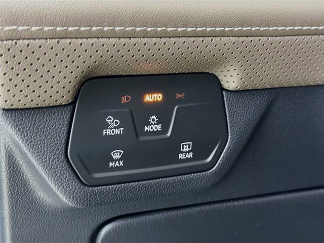 Used 2025 Volkswagen Atlas SEL image 10