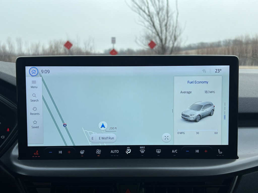 Used 2023 Ford Escape SE w/ Class II Trailer Tow Package image 23