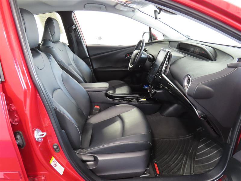 Used 2021 Toyota Prius Prime XLE w/ Carpet Mat Package (TMS) image 33