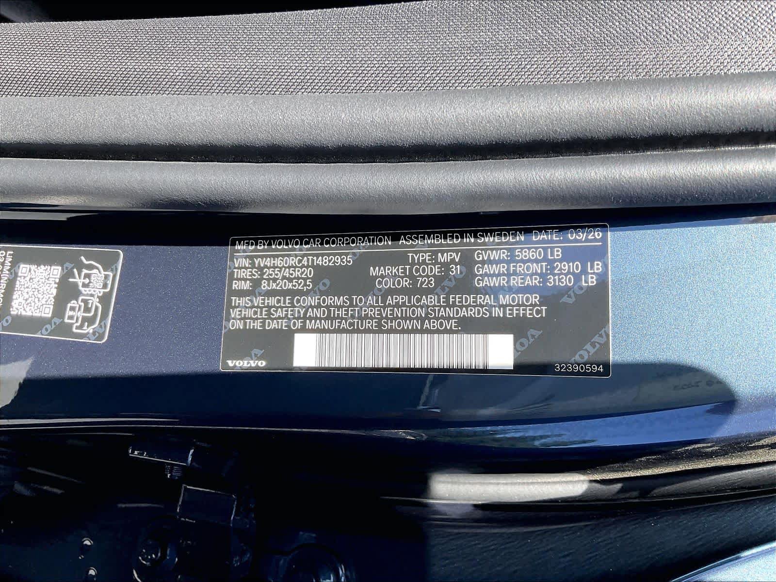 New 2026 Volvo XC60 T8 Plus w/ Climate Package AWD/4WD image 36
