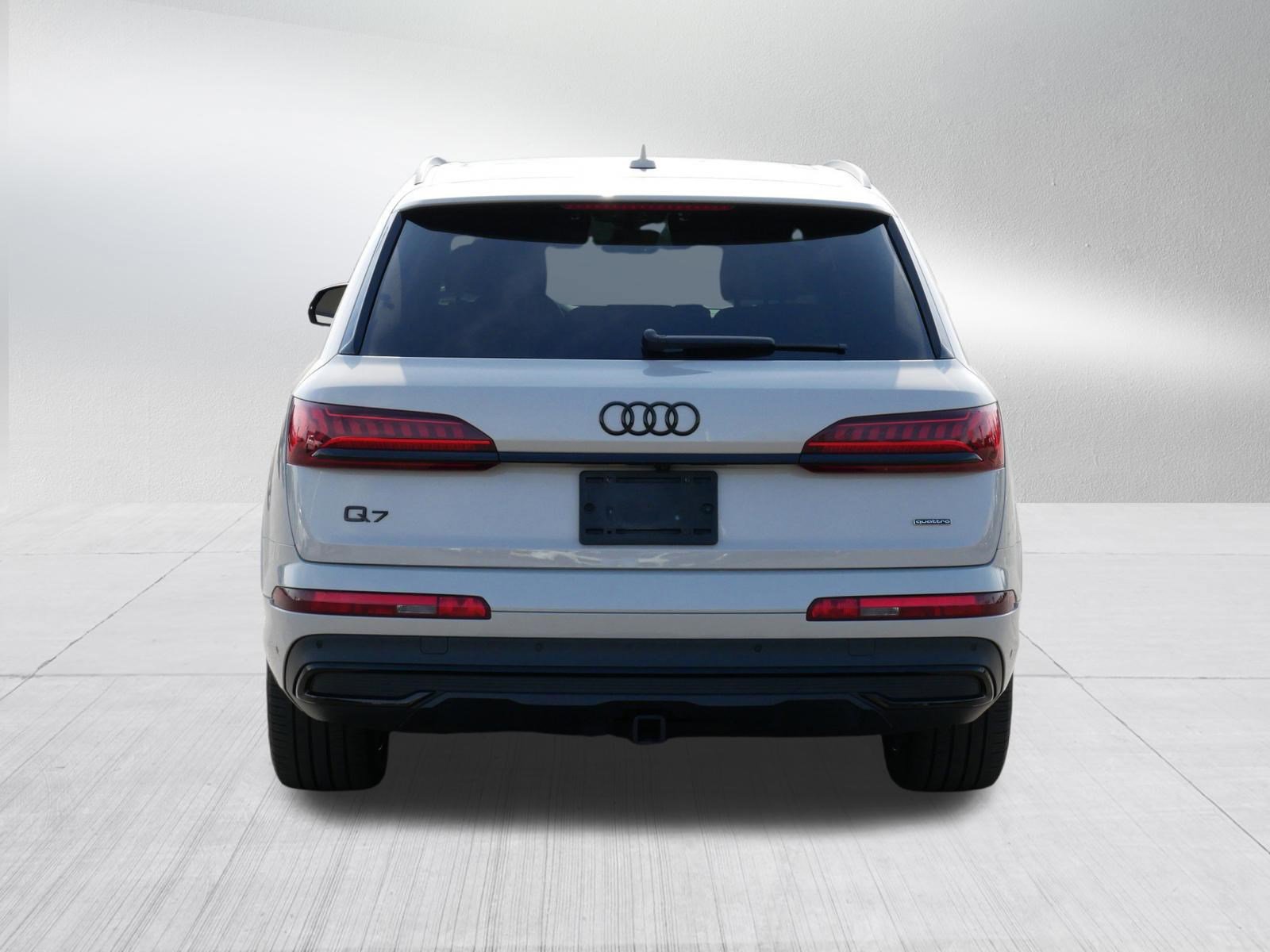 Used 2022 Audi Q7 Premium Plus image 6