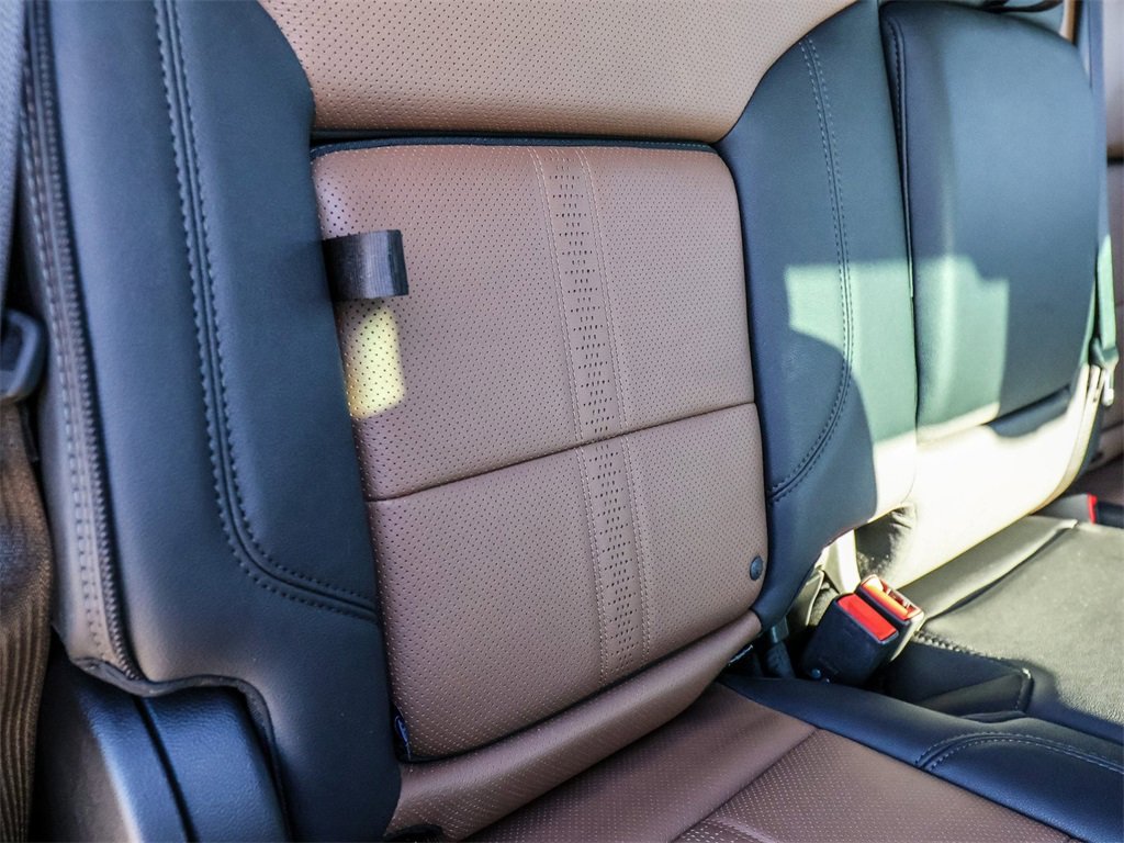 Used 2023 Chevrolet Silverado 1500 High Country w/ Technology Package image 23