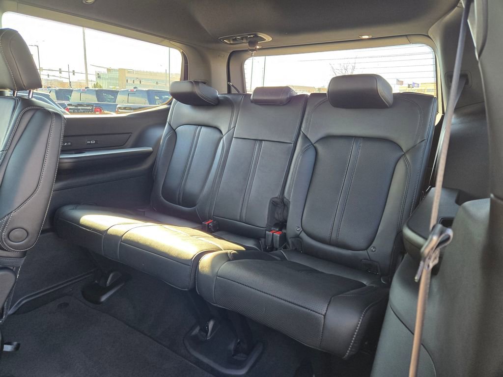 New 2026 Jeep Grand Wagoneer Limited AWD/4WD image 29