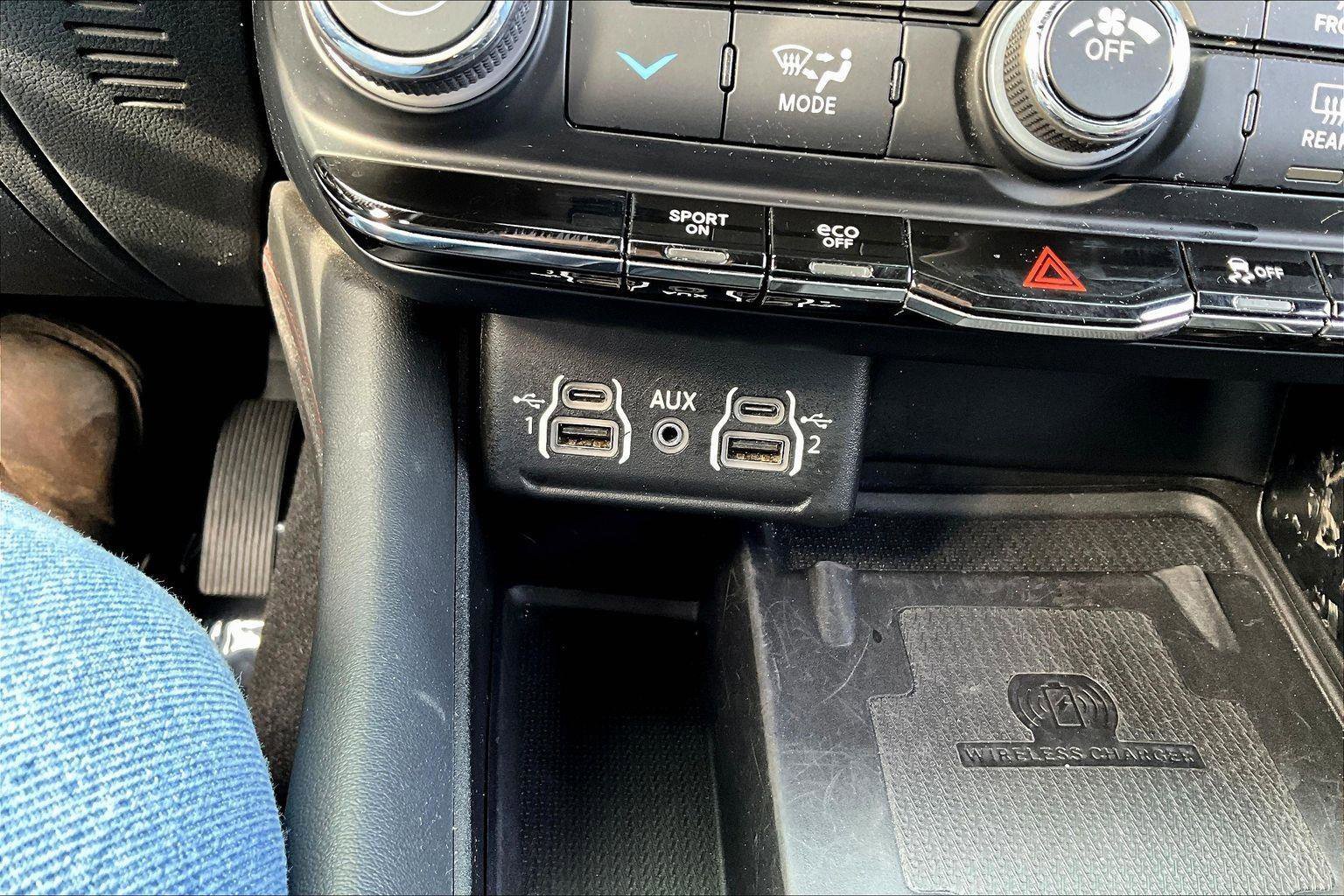 Used 2023 Dodge Durango R/T image 32