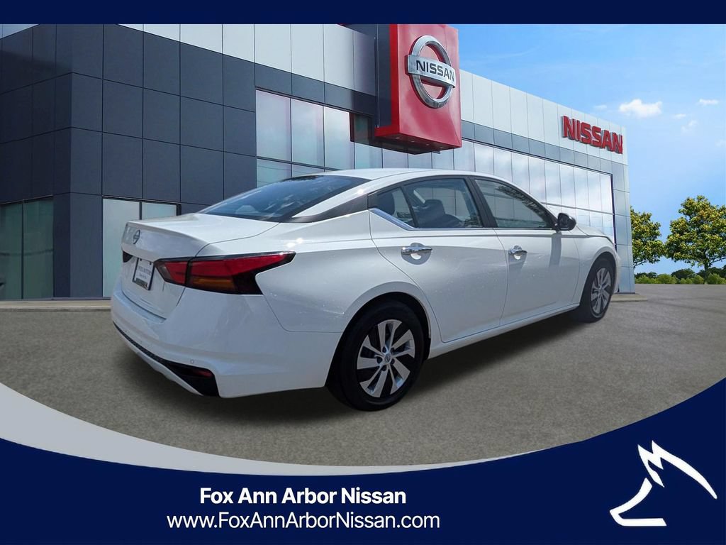 Certified 2024 Nissan Altima 2.5 S FWD image 5