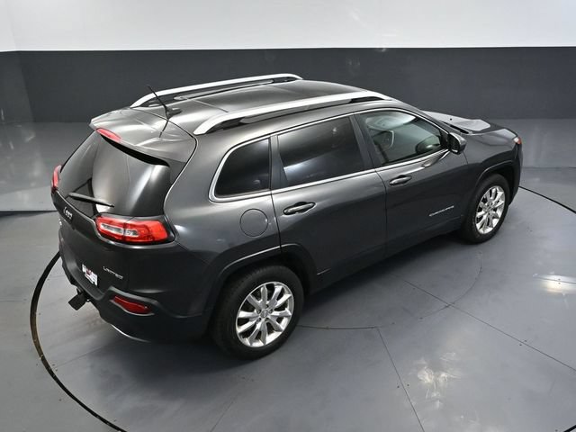 Used 2015 Jeep Cherokee Limited w/ Luxury Group AWD/4WD image 58