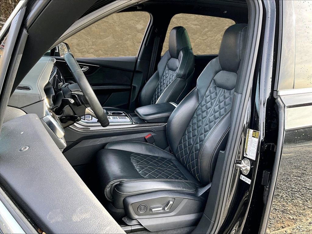 Used 2022 Audi SQ7 Premium Plus w/ SQ7 Executive Package image 23