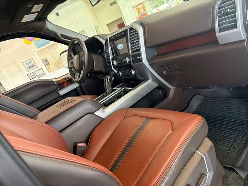 Used 2018 Ford F150 King Ranch w/ Equipment Group 601A Luxury AWD/4WD image 12