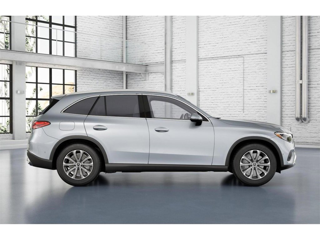 New 2025 Mercedes-Benz GLC 300 4MATIC image 2