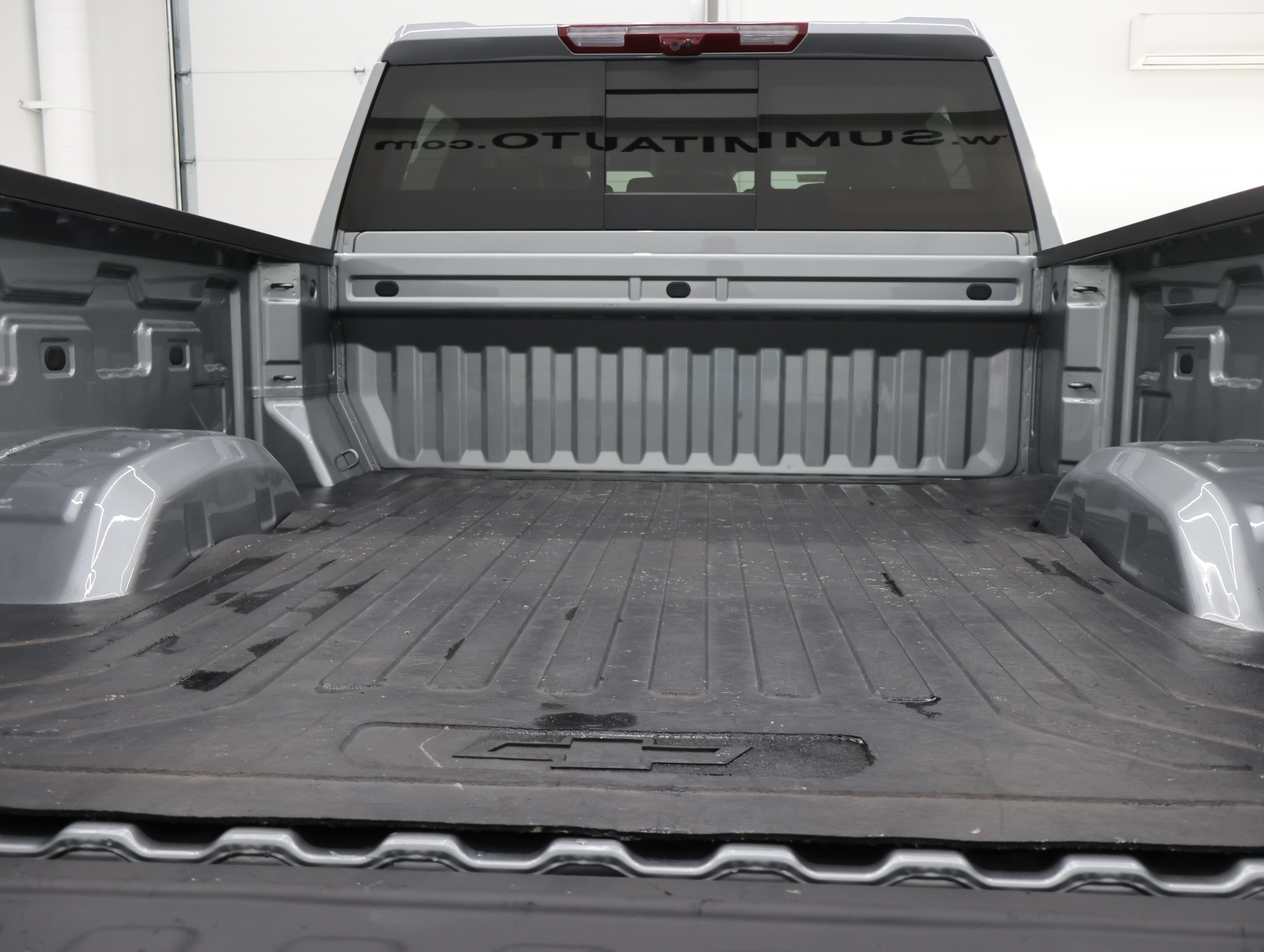 Used 2024 Chevrolet Silverado 2500 LTZ w/ LTZ Premium Package AWD/4WD image 25