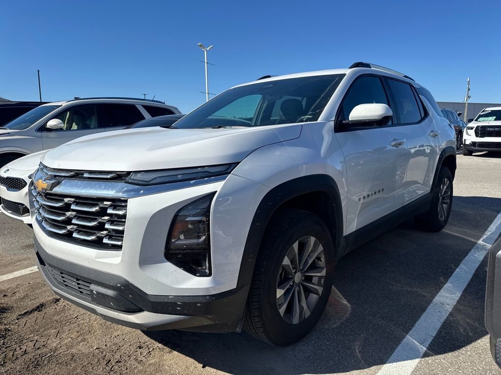 Used 2025 Chevrolet Equinox LT w/ Convenience Package II image 1