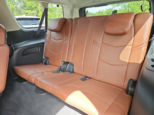 Used 2015 Cadillac Escalade ESV Premium AWD/4WD image 13