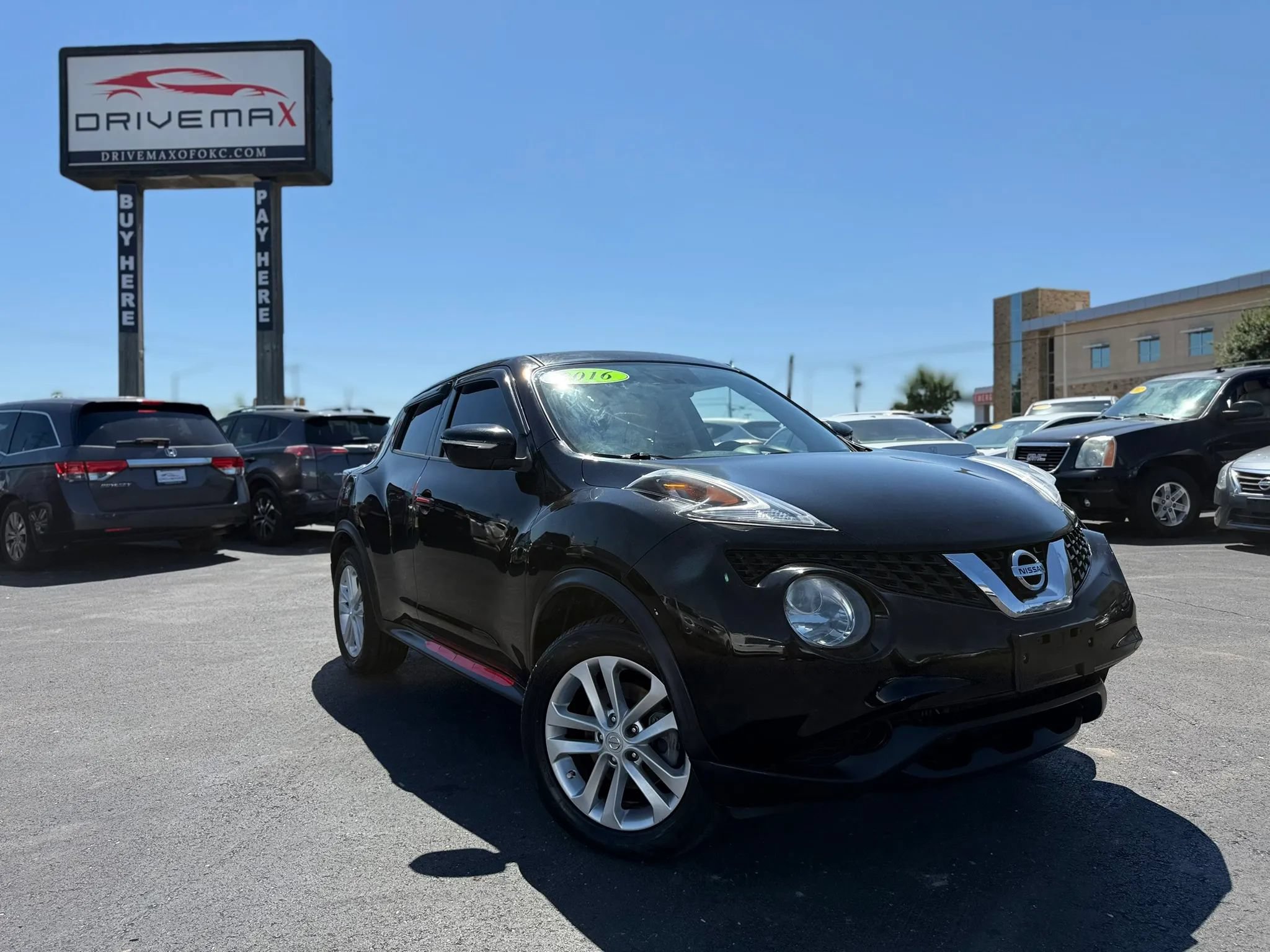 Used 2016 Nissan Juke S AWD/4WD image 1