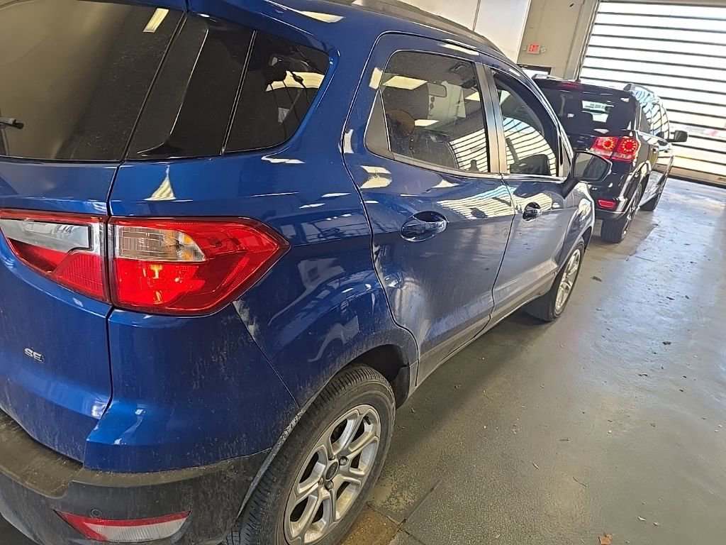 Used 2021 Ford EcoSport SE w/ SE Convenience Package image 4