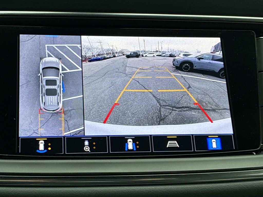 Used 2022 Buick Enclave Premium w/ Experience Buick Package image 38