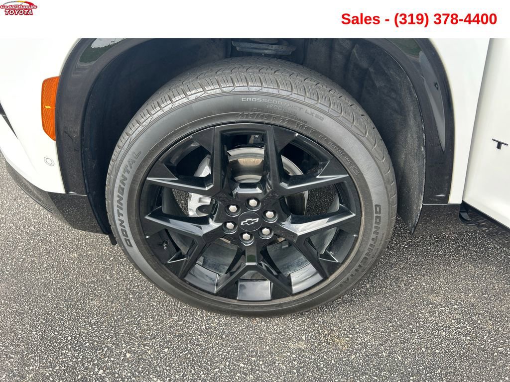 Used 2024 Chevrolet Traverse RS image 24