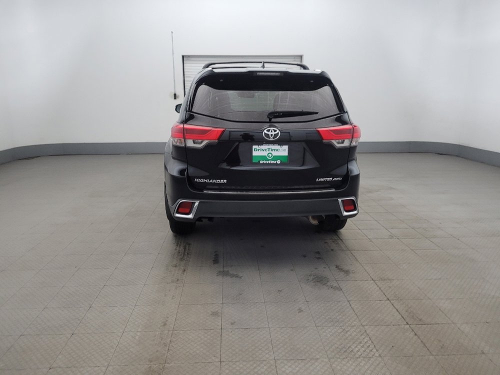 Used 2019 Toyota Highlander Limited w/ Protection Package #3 image 6