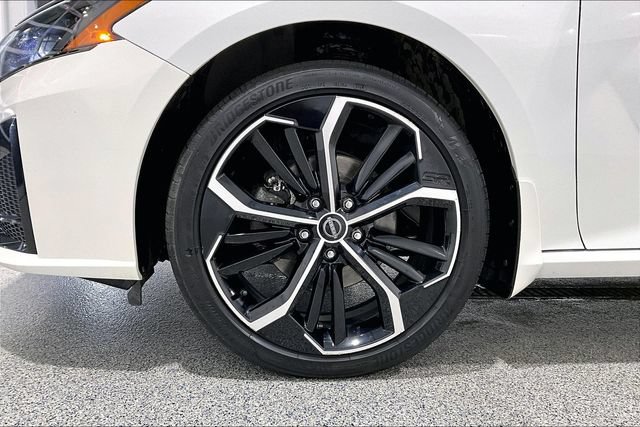 Used 2024 Nissan Altima 2.5 SR AWD/4WD image 42