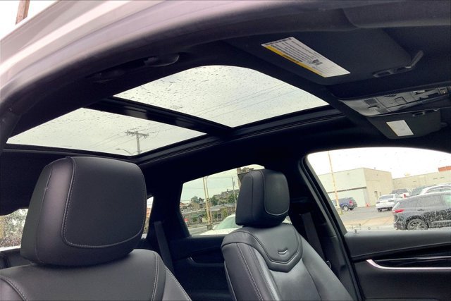 Used 2020 Cadillac XT5 Premium Luxury AWD/4WD image 22