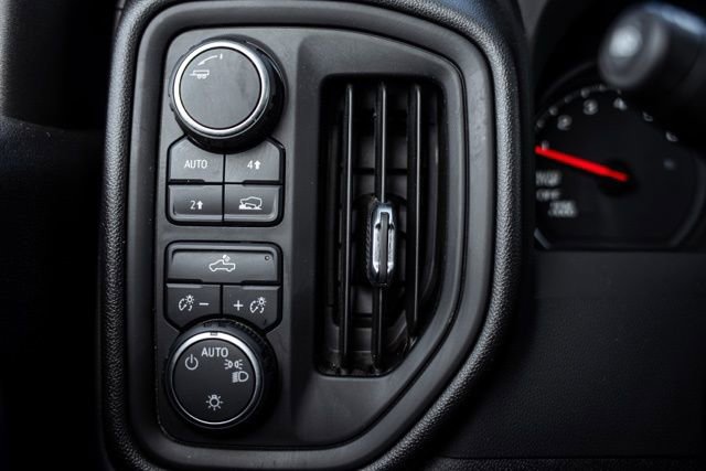 Used 2024 Chevrolet Silverado 1500 Custom image 20