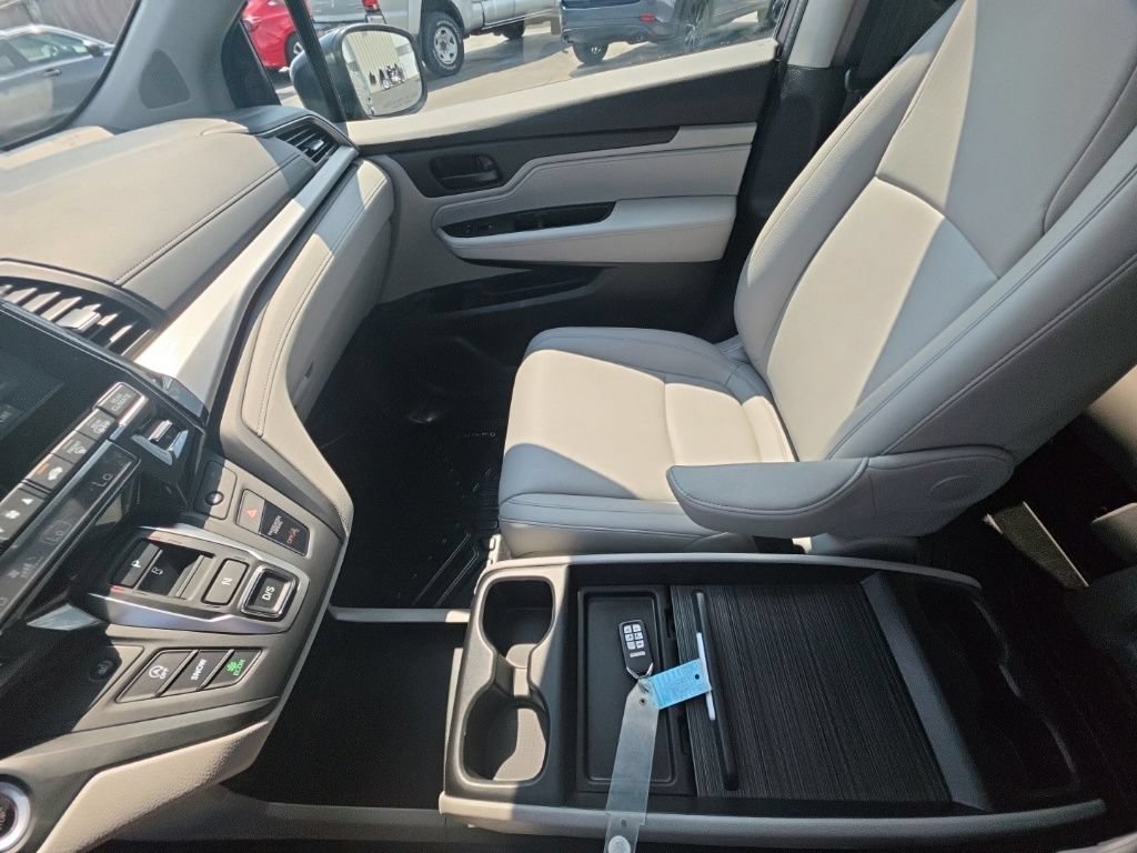 Certified 2024 Honda Odyssey EX-L image 23