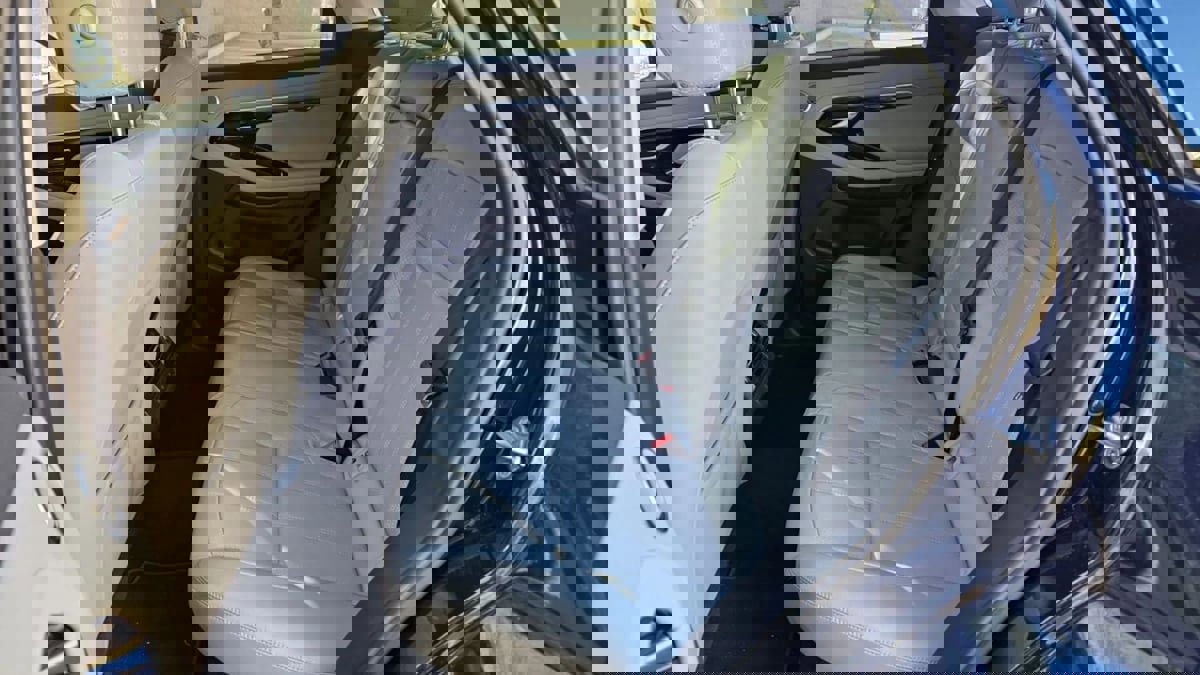 Used 2021 Land Rover Range Rover Evoque S image 40