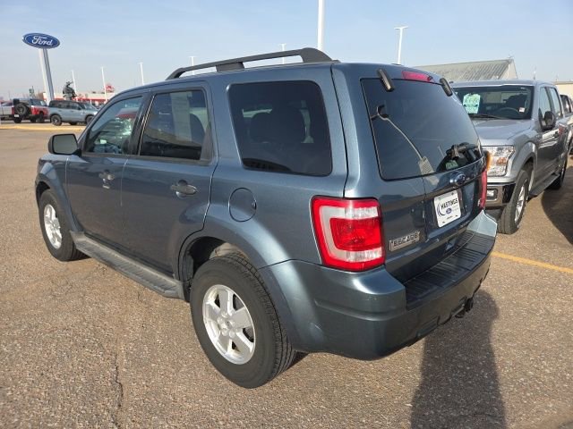 Used 2011 Ford Escape XLT w/ Class II Trailer Tow Pkg image 3