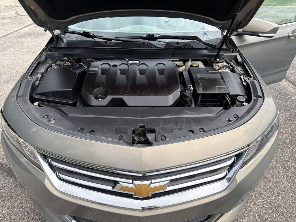 Used 2018 Chevrolet Impala LT w/ LT Leather Package FWD image 32