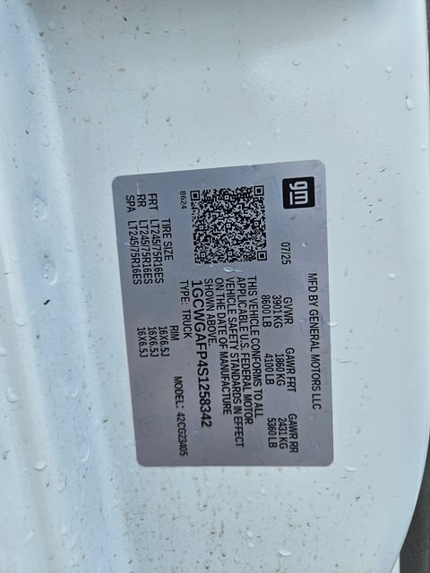 Used 2025 Chevrolet Express 2500 w/ Driver Convenience Package RWD image 30